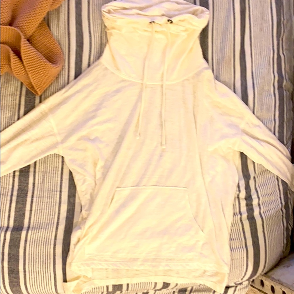 Shaggy neck pullover sweater